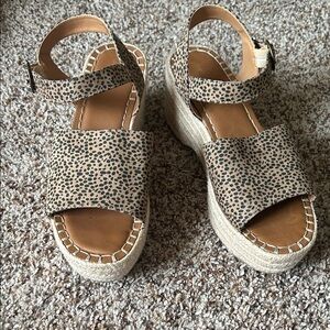Universal Thread Leopard-Print Tan Platform Espadrille Sandals
